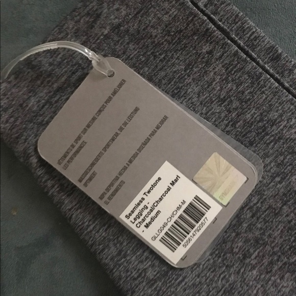 Gymshark Charcoal two toned leggings - Picture 2 of 4